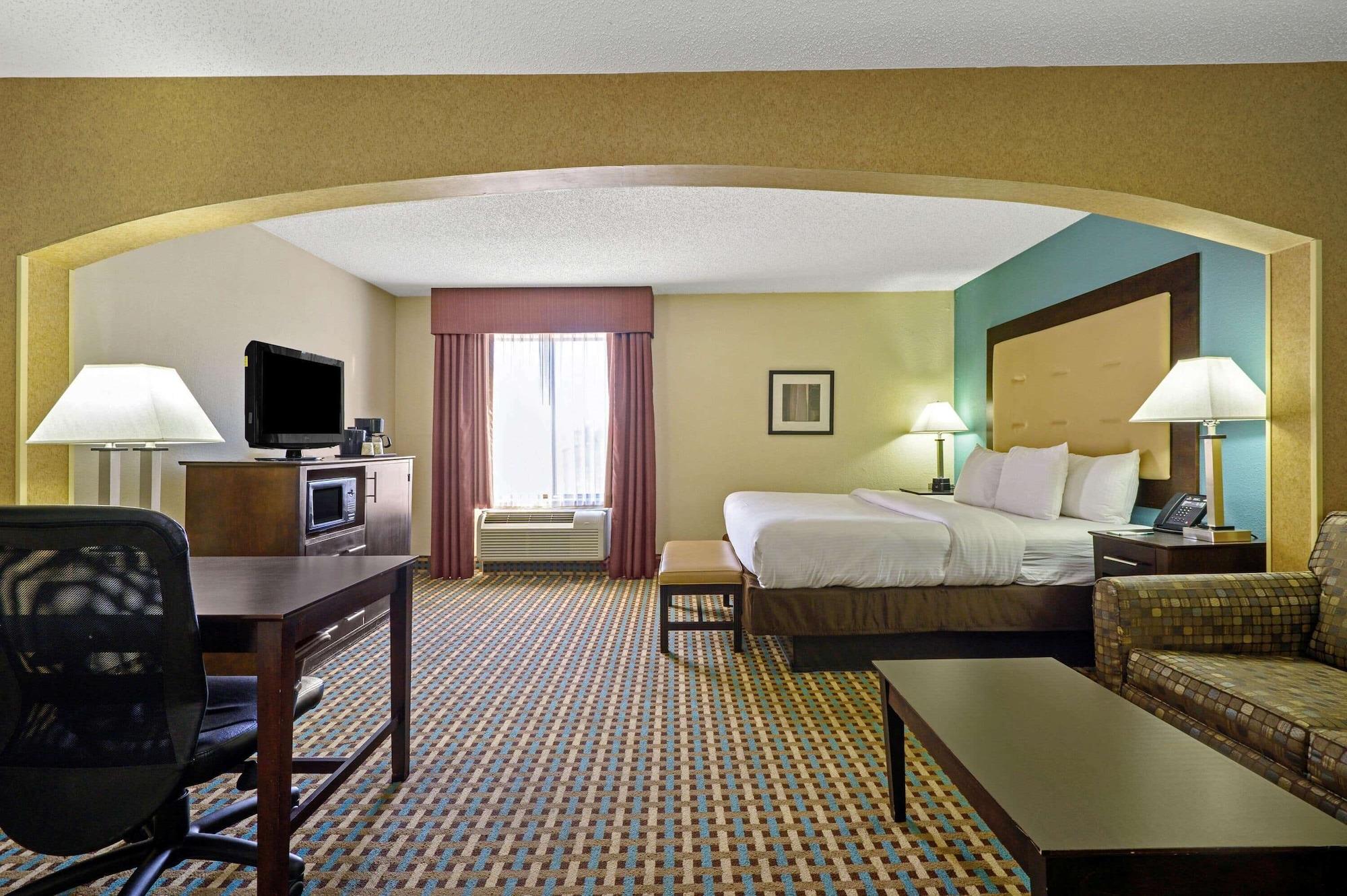 La Quinta Inn By Wyndham Columbia Se Fort Jackson Zewnętrze zdjęcie