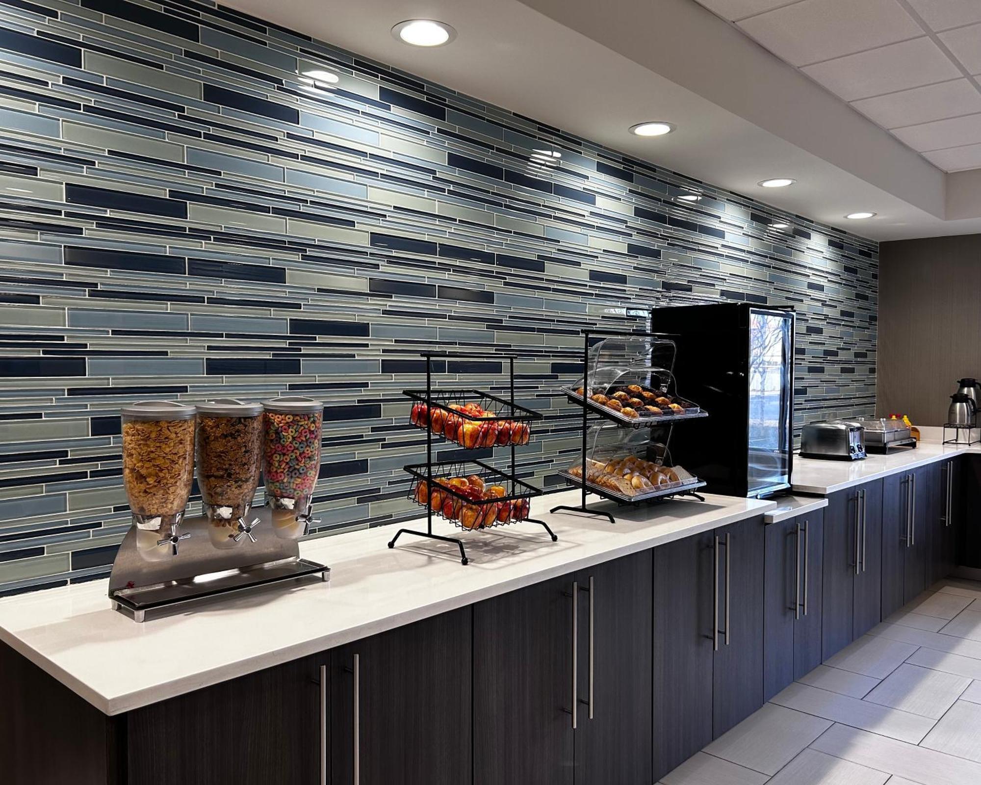 La Quinta Inn By Wyndham Columbia Se Fort Jackson Zewnętrze zdjęcie